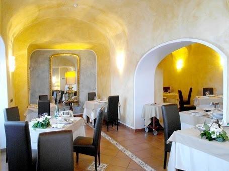 Hotel Villa Vecchia Monte Porzio Catone Buitenkant foto
